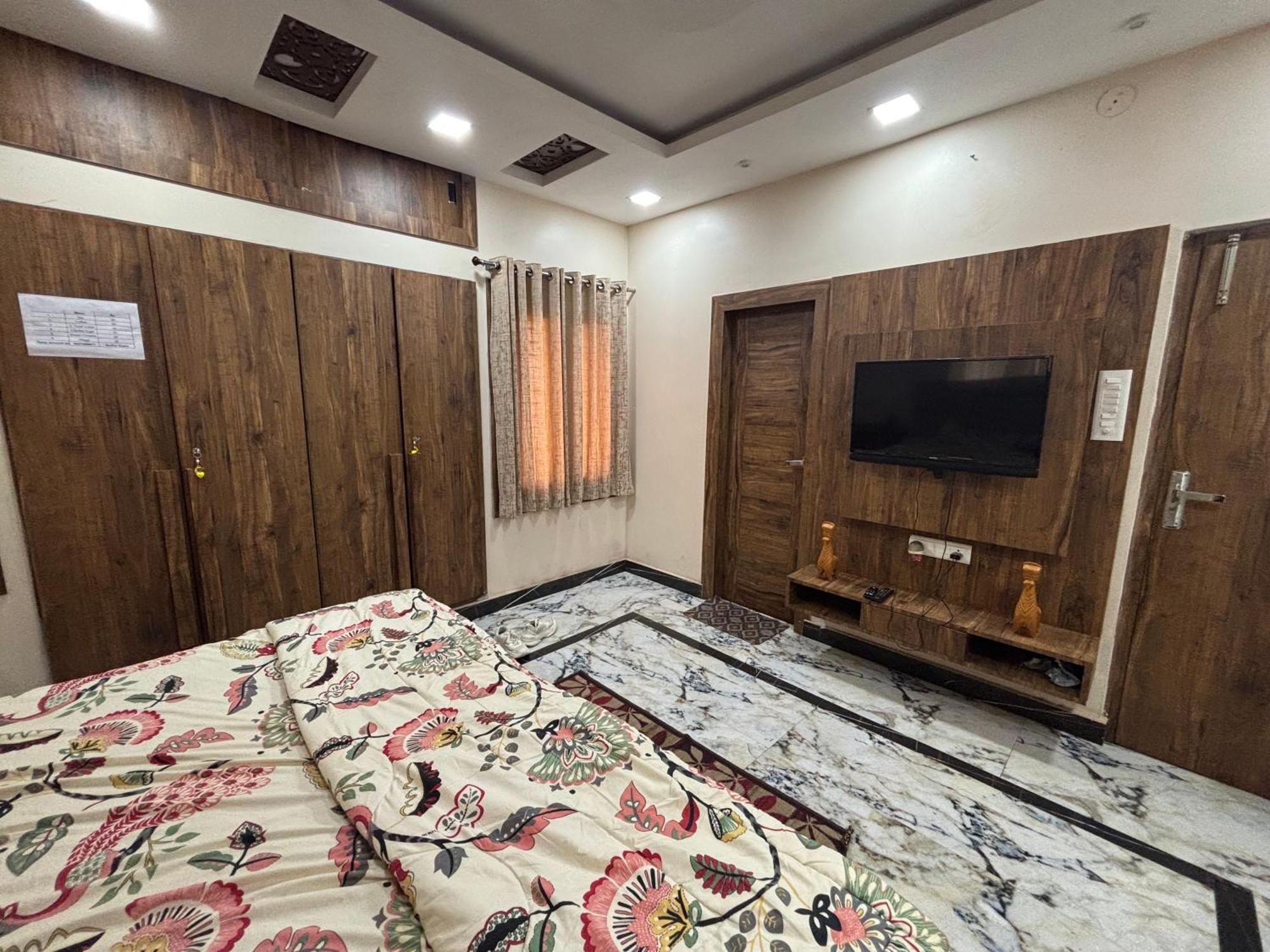 Country house Gupta Residence. Dhanbad